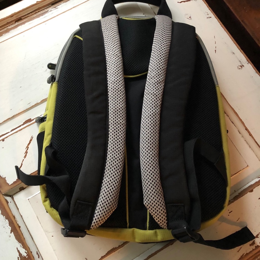 Samsonite Back Pack - Picture 5 of 7